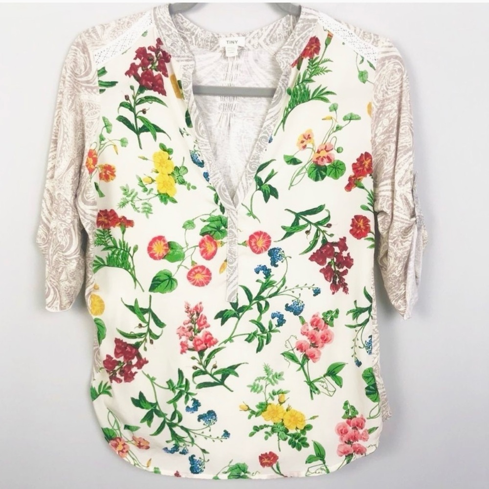 Tiny brand floral blouse